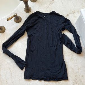 Lululemon long sleeve tee